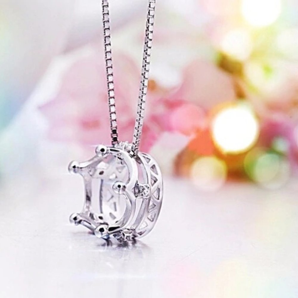 NEW 925 Sterling Silver Diamond Crown Necklace K - Picture 3 of 7